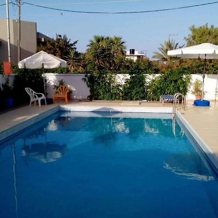 Goúrnes Villas Irene 8 Family Apartments מראה חיצוני תמונה